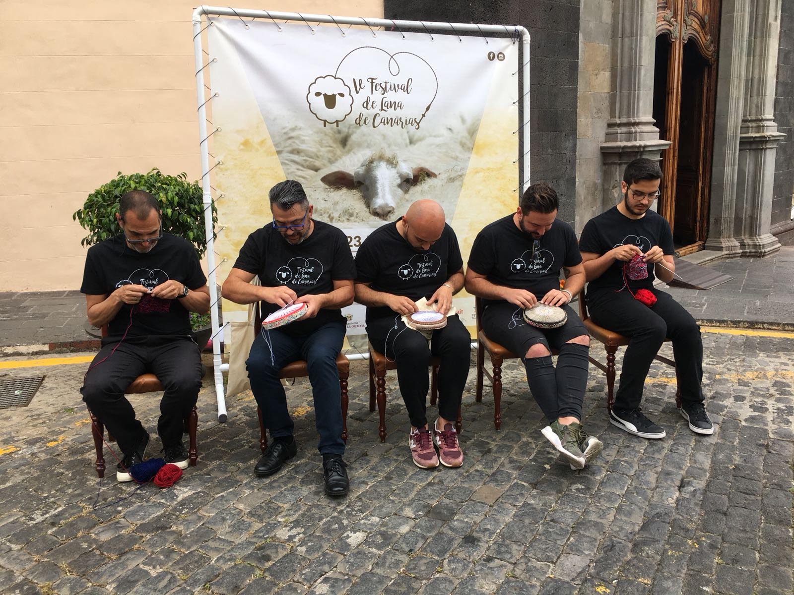 b8989471-ca45-4e86-8007-f8d924409223